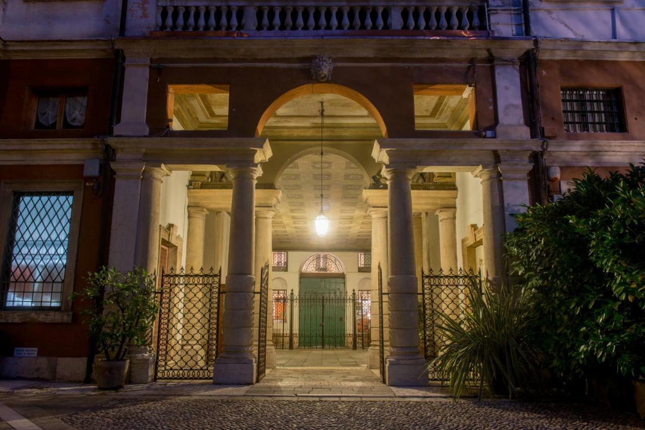 Il Cappello Di Giulietta Hotel Verona Exterior photo
